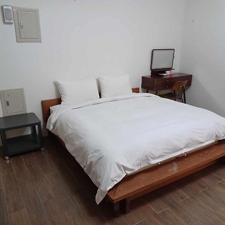 舟津食旅 Mooring B&B 禁菸民宿 友善寵物不接待貓 訂房請詳閱寵物及人類住宿須知 화롄 외부 사진